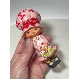 Vintage Hard plastic  Strawberry Shortcake Hong Kong figurine